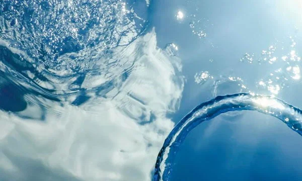 ❌ SIN QUÍMICOS • 100% SEGURO ACQUA no añade sustancias al agua ni genera residuos contaminantes. Protección inteligente y tranquilidad todos los días.